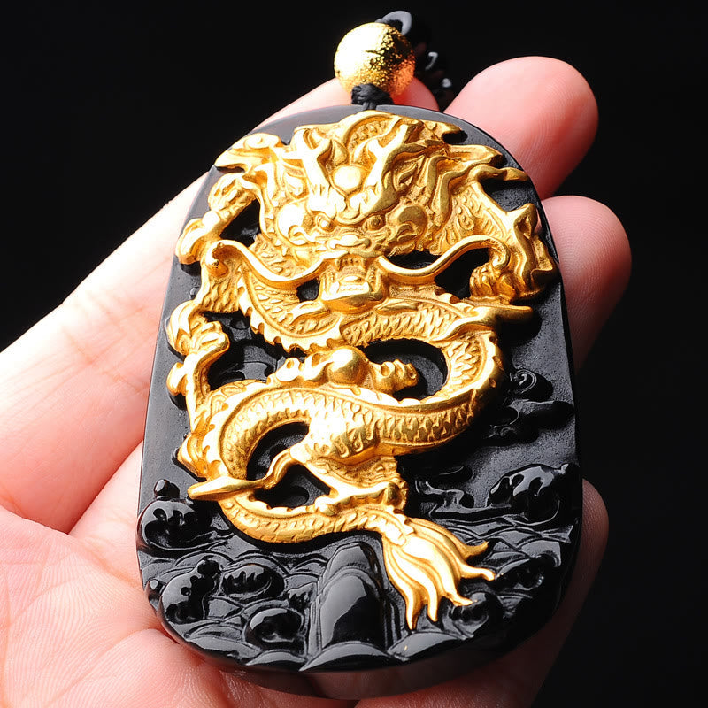 Collier avec pendentif porte-bonheur Foviel en obsidienne et dragon plaqué or 18 carats