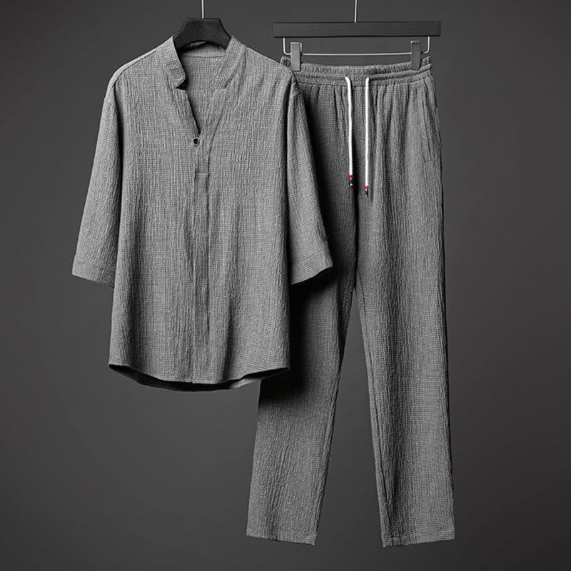 Ensemble deux pièces pour homme Foviel : chemise à manches mi-longues boutonnée et pantalon, texture unie