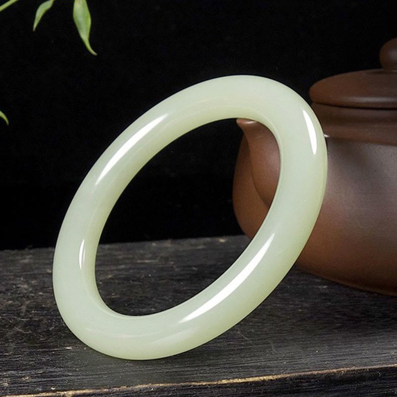 Bracelet jonc Foviel en jade naturel blanc et vert, symbole de chance et de prospérité