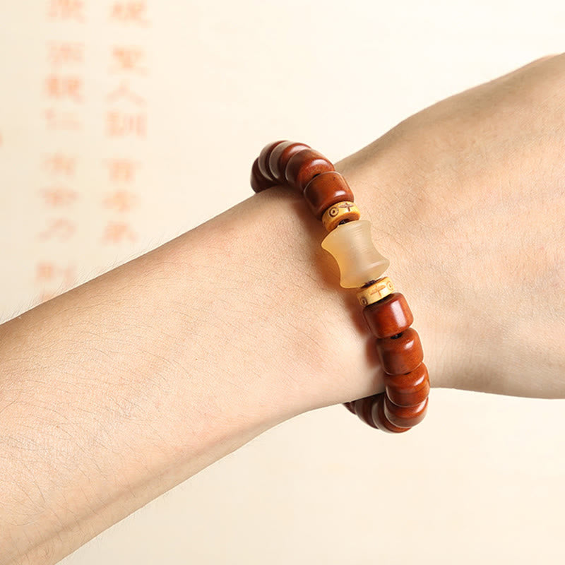 Bracelet de force Foviel en os tibétain, perle Dzi à trois yeux, corne de mouton et agate rouge