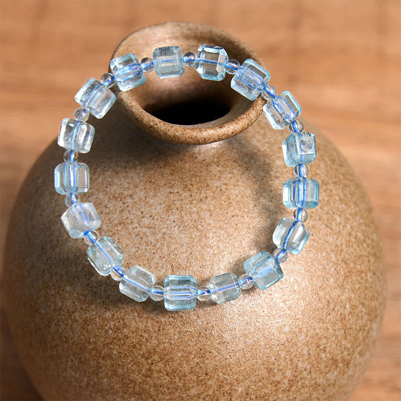 Bracelet Foviel en topaze bleue clair