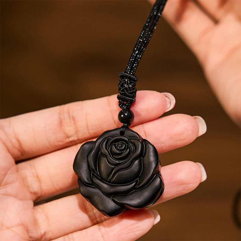 Collier pendentif de purification rose noire en obsidienne noire Foviel