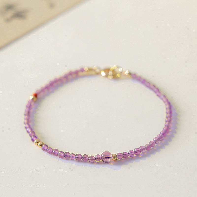 Bracelet de méditation pour la paix intérieure Foviel en perles d'améthyste naturelle ultra-fines de 2 mm et cuivre plaqué or 14 carats