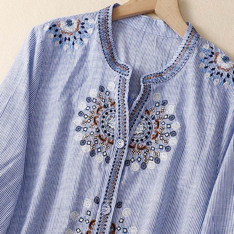 Chemise décontractée pour femme Foviel à fleurs brodées style bohème et col en V avec manches mi-longues