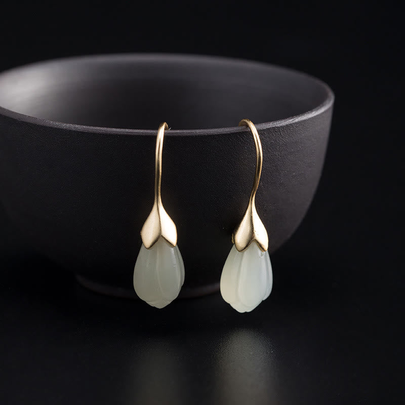 Boucles d'oreilles pendantes Foviel en argent sterling 925, jade de Hetian et motif magnolia de l'abondance