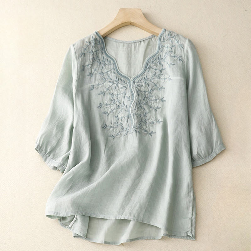 Foviel Sommer Casual Stickerei Blumen Damen V-Ausschnitt Design Halbe Ärmel Acryl T-Shirt
