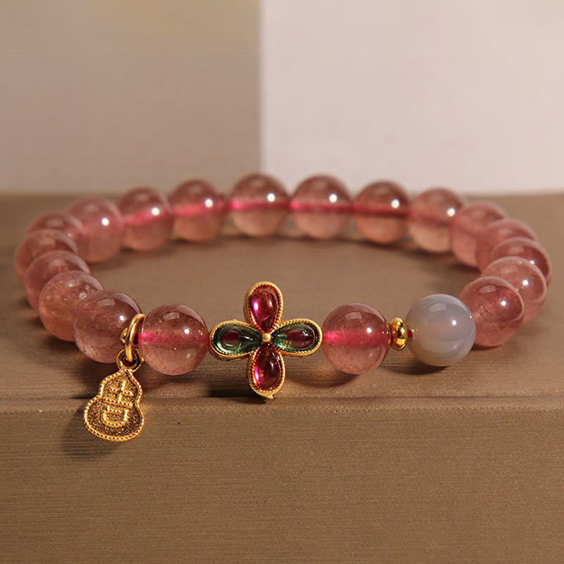 Bracelet porte-bonheur en quartz fraise Foviel avec trèfle à quatre feuilles et gourde de guérison