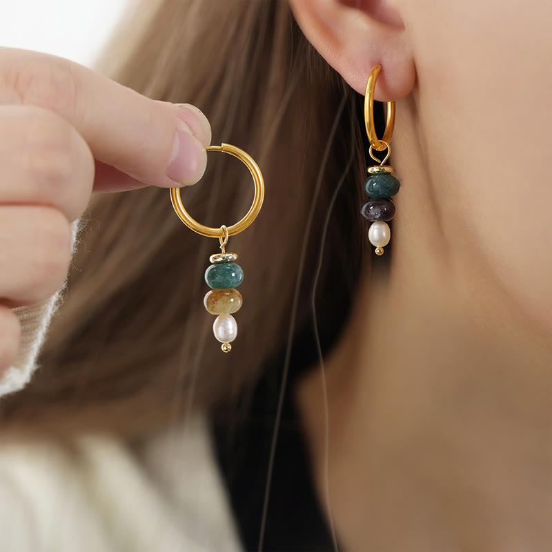 Boucles d'oreilles Foviel en acier titane avec perles en agate rouge naturelle et design de pierre Marnyi tibétaine, symbole de confiance