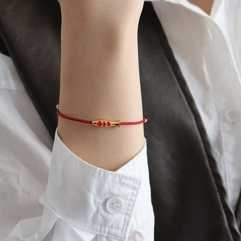 Bracelet de richesse Foviel en laiton avec cordon rouge et motif de poisson koï