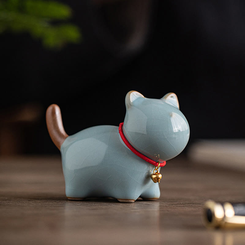 Figurine décorative en céramique Foviel, chat chanceux mignon debout avec grelot et cordon rouge