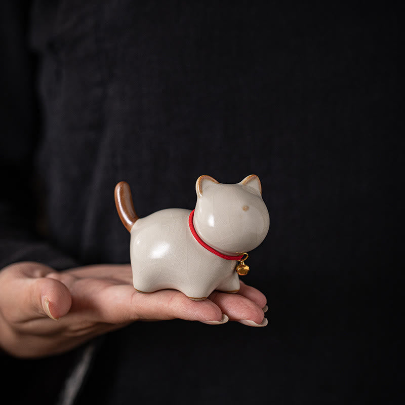 Figurine décorative en céramique Foviel, chat chanceux mignon debout avec grelot et cordon rouge