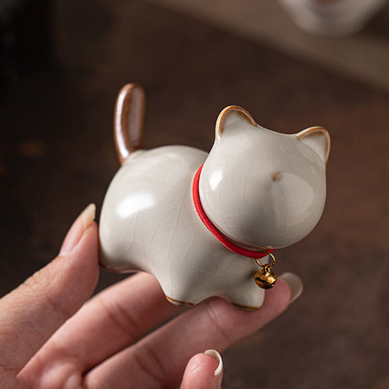 Figurine décorative en céramique Foviel, chat chanceux mignon debout avec grelot et cordon rouge