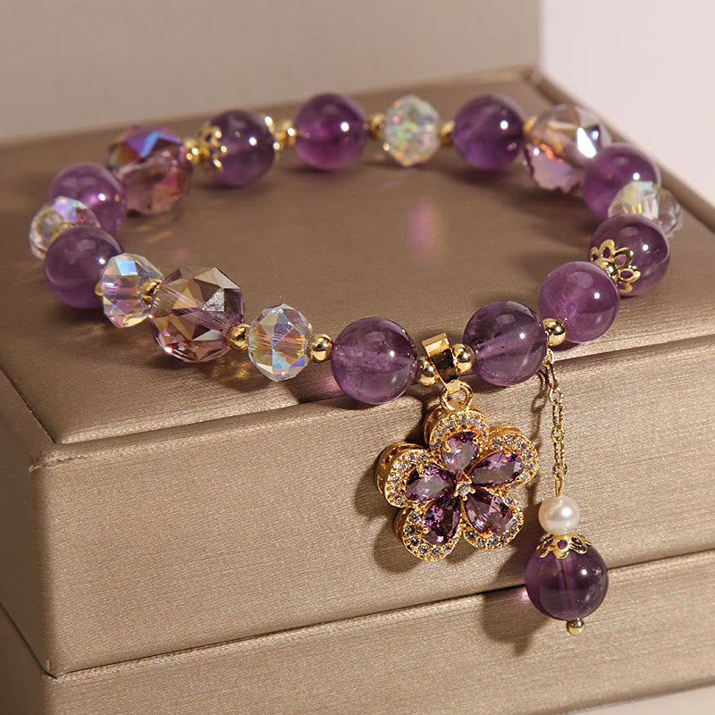 Bracelet fleur en améthyste naturelle et perle, symbole de transformation positive