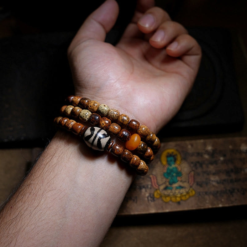 Buddha Stones Tibetan Bodhi Seed Amber Dzi Bead Agate Zakiram Goddess of Wealth Beads Triple Wrap Bracelet Bracelet BS 3