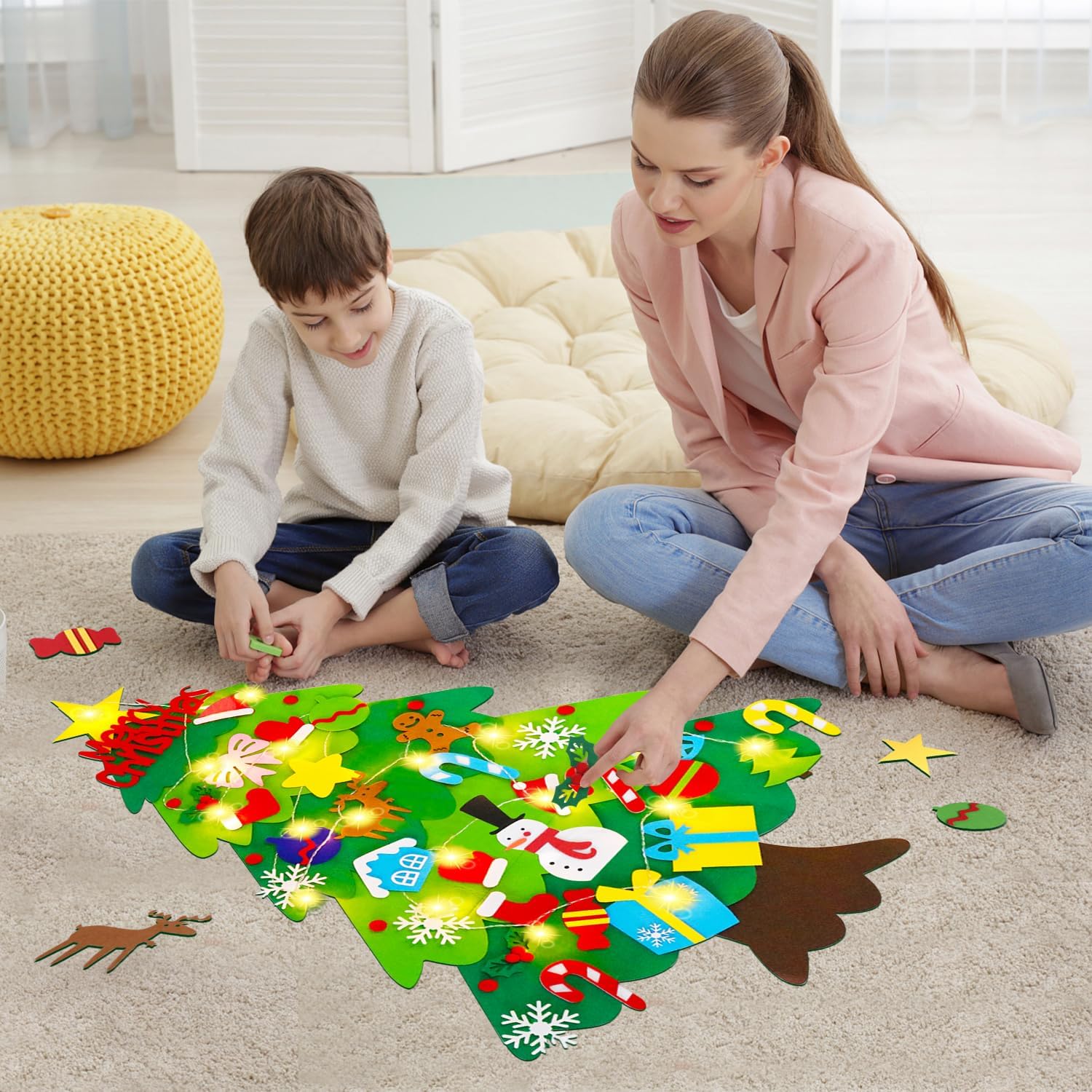 Fidtoy Felt Christmas Tree Wall-Mountable DIY Holiday Decoration for Kids