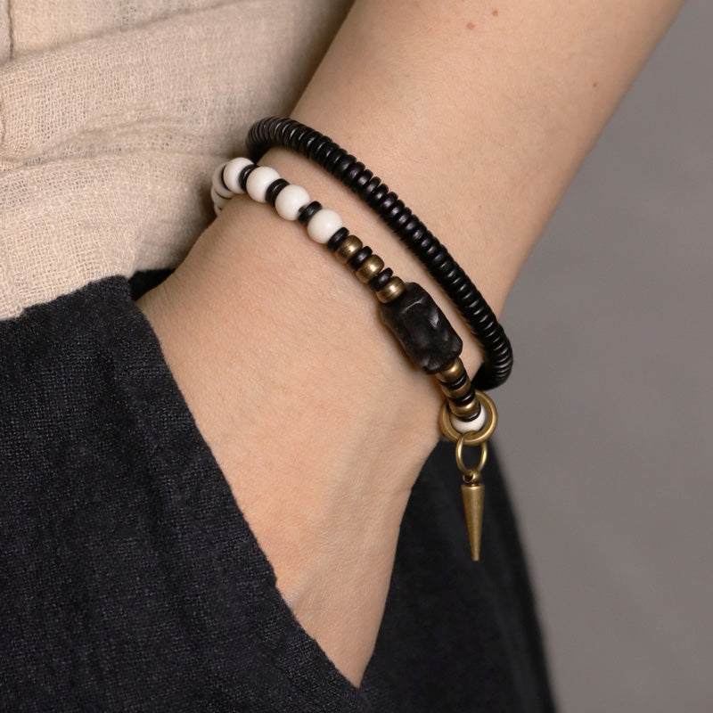 Bracelet de couple Foviel en perles d'os, bois d'ébène et cuivre, symbole de force