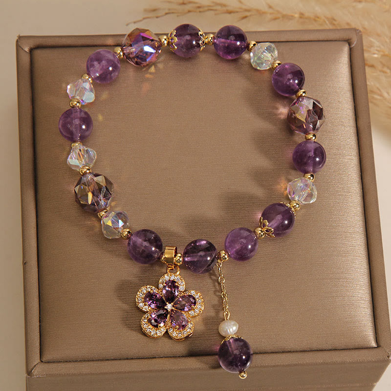 Bracelet fleur en améthyste naturelle et perle, symbole de transformation positive