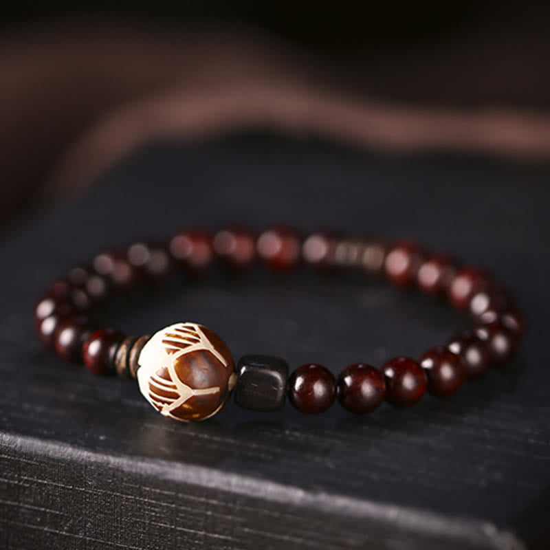 Foviel Kleine Blatt rot Sandelholz Lotus Bodhi-Samen geschnitzt Schutz Doppelumschlag Armband
