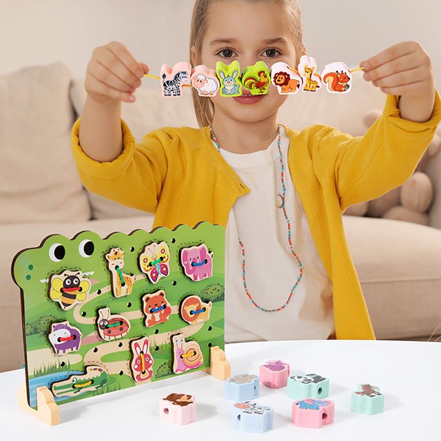 Fidtoy Wooden Animal Lace Pull String Kit for Kids | Montessori Threading Beads, 2-in-1 Animal Stacking Toy, Color Matching, Fine Motor Skills & Hand-Eye Coordination Toy Age 2-6