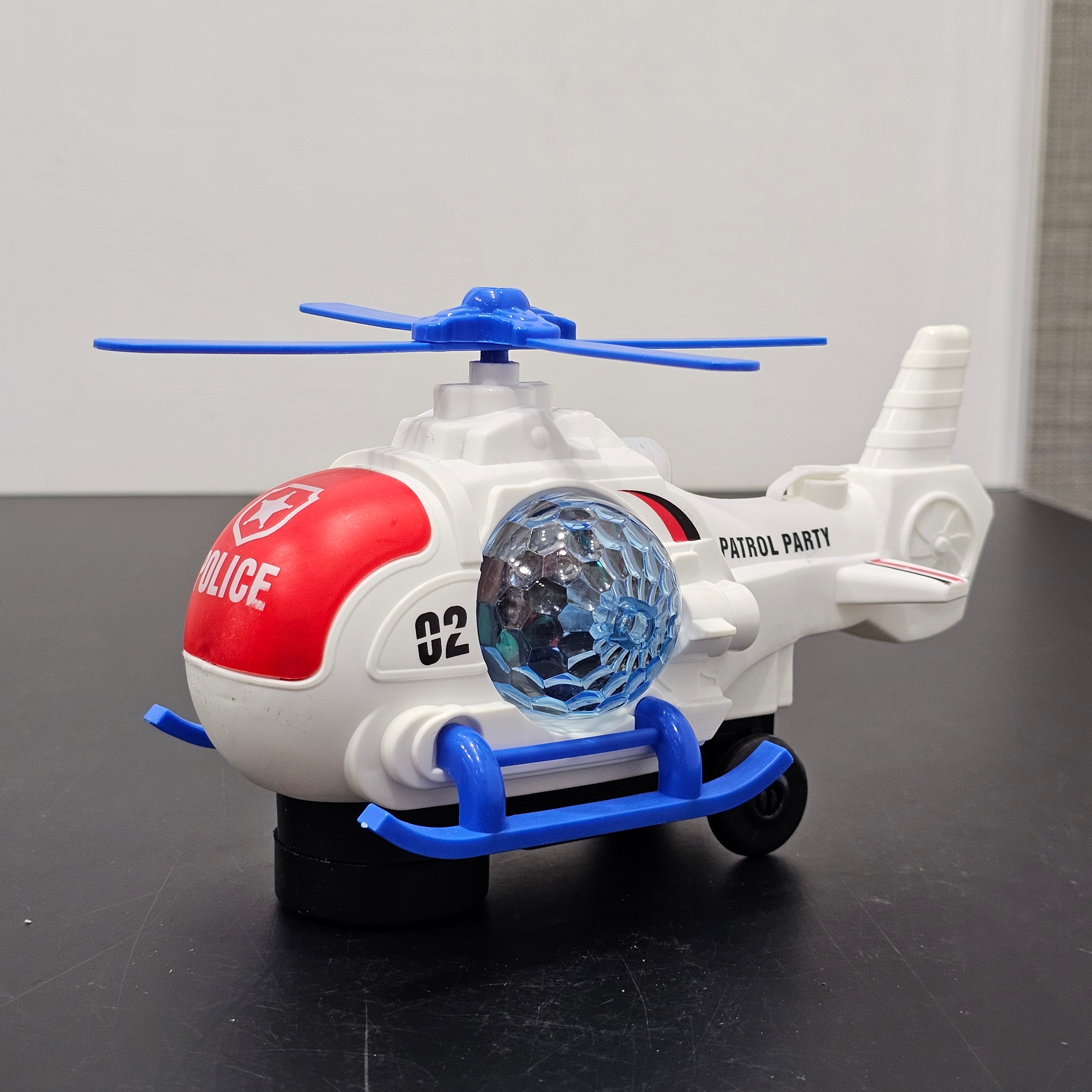 Hélicoptère de police jouet – Musique et lumières clignotantes | Bacha Toys