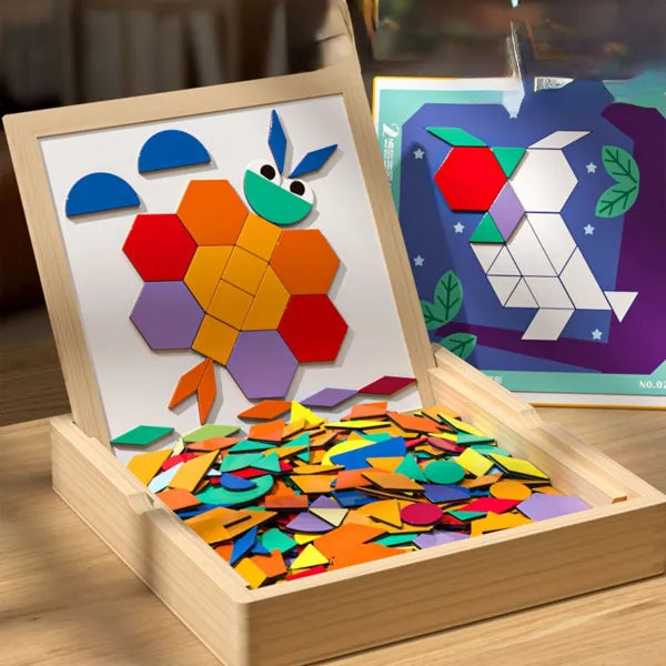 Tableau de dessin géométrique magnétique en bois - 248 pièces
