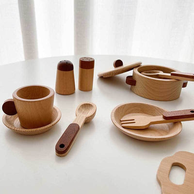 Accesorios de cocina de madera Fidtoy – Juego de cocina de juguete de 15 piezas para niños pequeños
