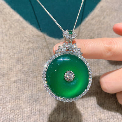 Buddha Stones Green Chalcedony Round Peace Buckle Strength Necklace Pendant Necklaces & Pendants BS 4