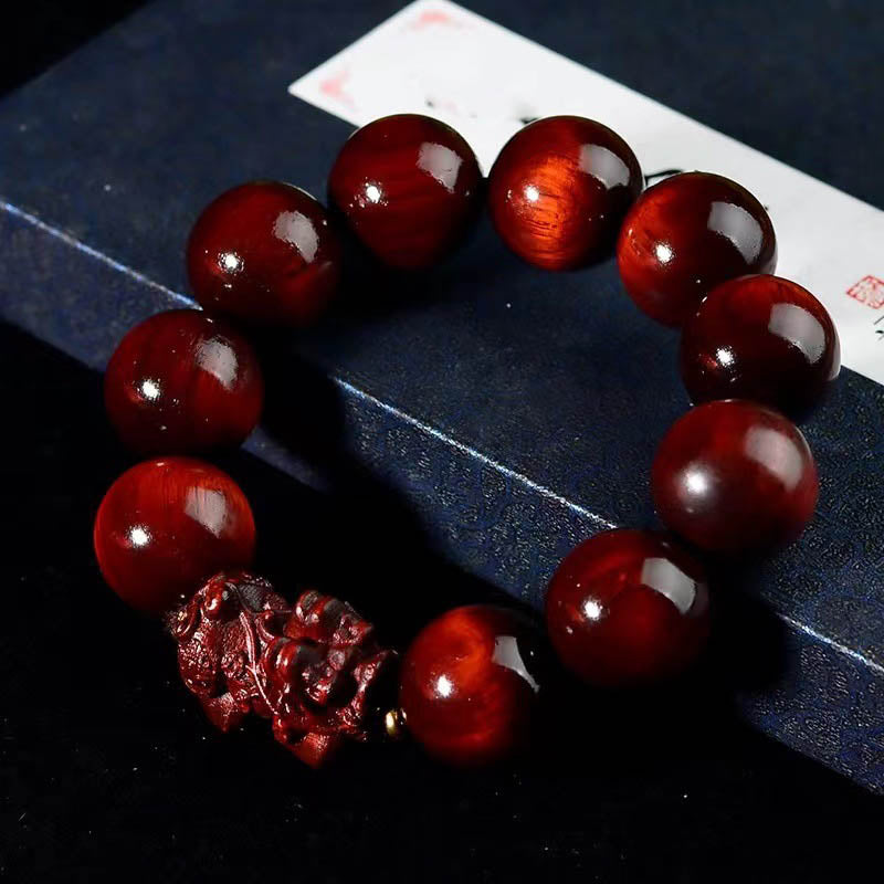 Foviel Kleine Blatt rotes Sandelholz PiXiu Schutz Armband