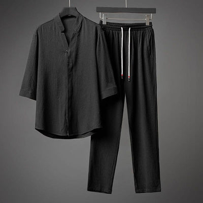 Ensemble deux pièces pour homme Foviel : chemise à manches mi-longues boutonnée et pantalon, texture unie