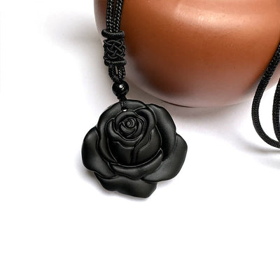 Collier pendentif de purification rose noire en obsidienne noire Foviel