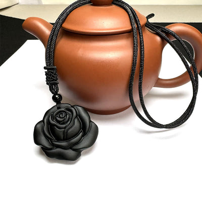 Collier pendentif de purification rose noire en obsidienne noire Foviel