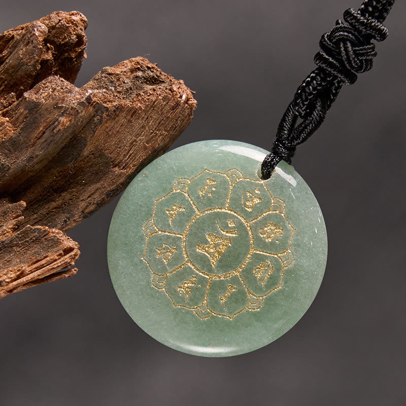 Pendentif collier de force en obsidienne noire avec divers cristaux naturels Foviel Om Mani Padme Hum