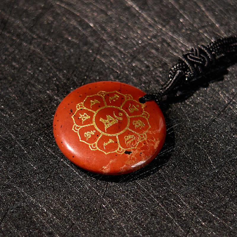 Pendentif collier de force en obsidienne noire avec divers cristaux naturels Foviel Om Mani Padme Hum