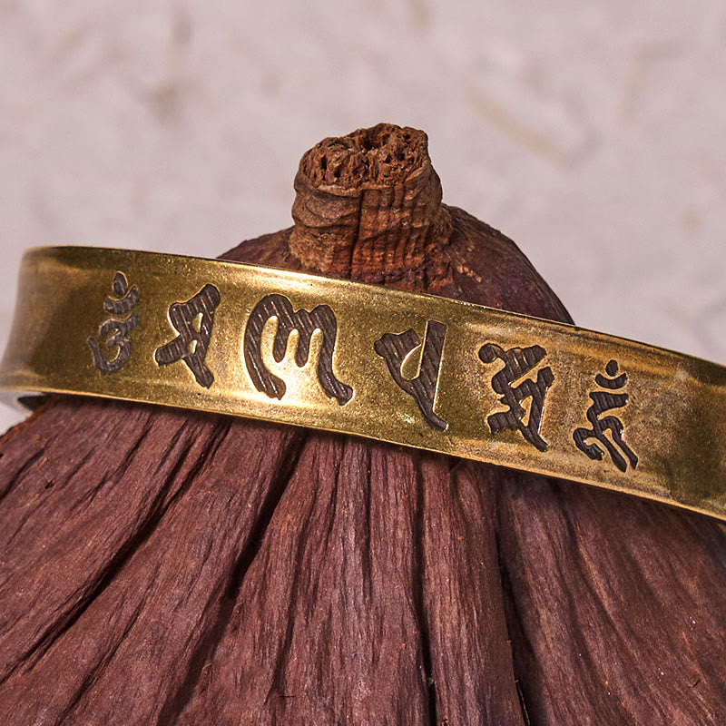 Foviel Sechs wahre Worte "om Mani Padme Hum" Herz Sutra Kupfer Messing Innenfriedens-Armband Armreif