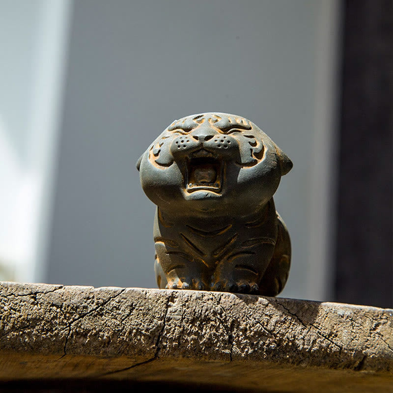 Foviel Mini niedlich Tiger Eisen Pulver Rust Guss Harz Statue Wohndekoration