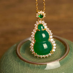 Foviel Green Chalcedony Gourd Pendant