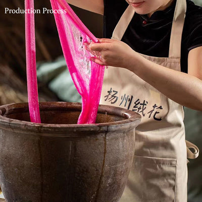 Broche fleur de pêcher en soie de mûrier et velours fait main Yangzhou Foviel