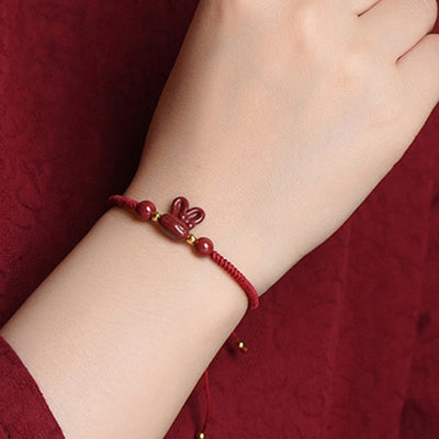 Bracelet porte-bonheur Foviel fait main en cinabre avec lapin du zodiaque chinois et cordon rouge