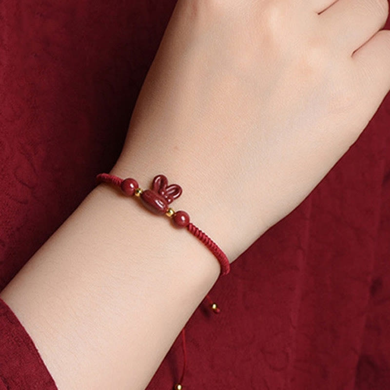 Bracelet porte-bonheur Foviel fait main en cinabre avec lapin du zodiaque chinois et cordon rouge