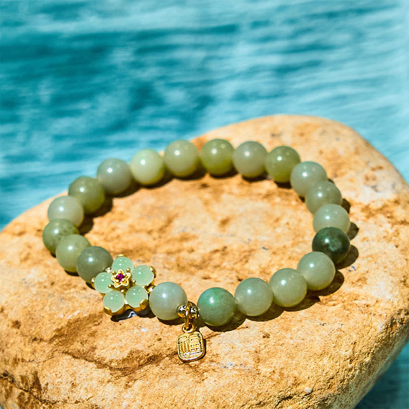 Bracelet porte-bonheur Foviel en jade vert avec motif floral et caractère Fu
