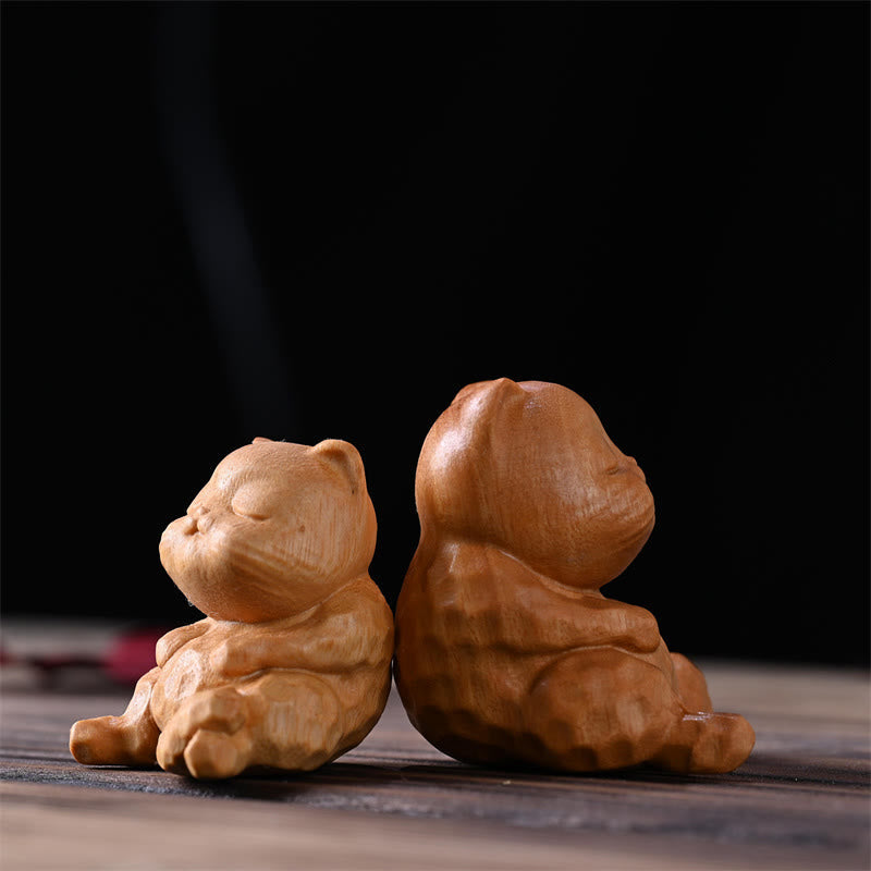 Foviel Mini Cute Sitting Cat Sandalwood Protection Home Decoration