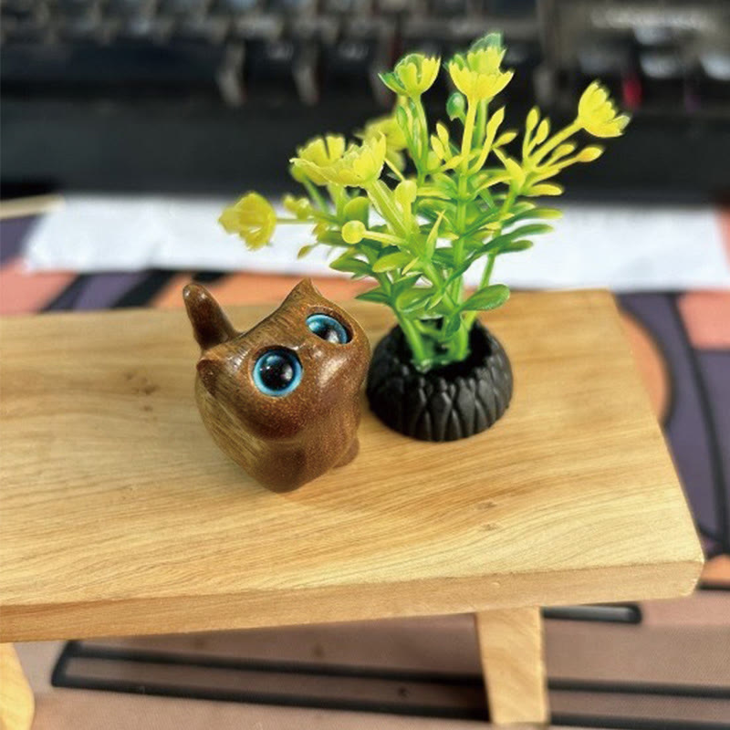 Foviel Green Sandalwood Ebony Wood Sandalwood Small Leaf Red Sandalwood Mini Lucky Cat Peace Decoration