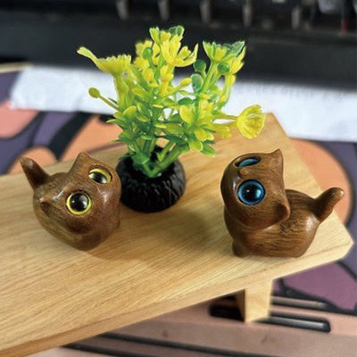 Foviel Green Sandalwood Ebony Wood Sandalwood Small Leaf Red Sandalwood Mini Lucky Cat Peace Decoration