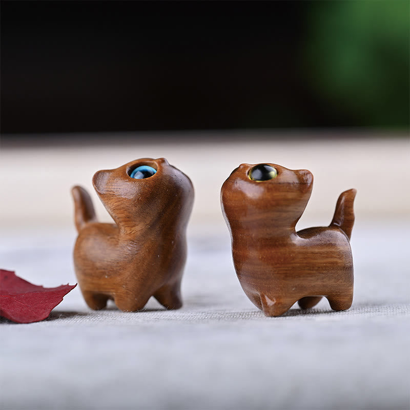 Foviel Green Sandalwood Ebony Wood Sandalwood Small Leaf Red Sandalwood Mini Lucky Cat Peace Decoration