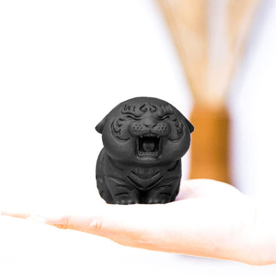 Foviel Mini Statue de tigre mignon en résine coulée pour décoration intérieure contre la rouille et la poudre de fer