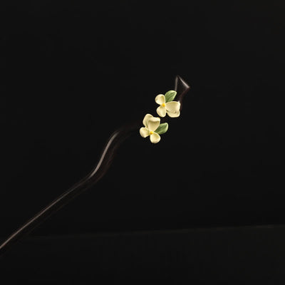 Foviel Ebony Gardenia Petal Courage Hairpin