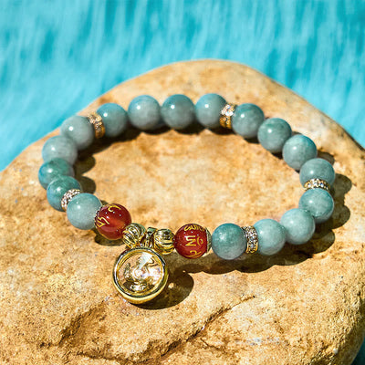 Foviel Natürliche grüne Jade Om Mani Padme Hum Zyklon Charm Glück Armband