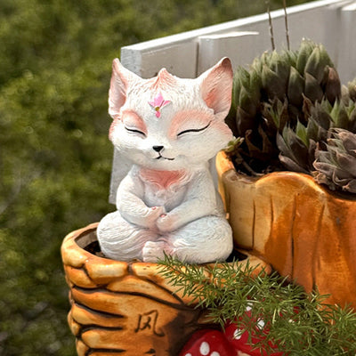 Foviel Small Nine Tailed Fox Sitting Protection Resin Home Decoration