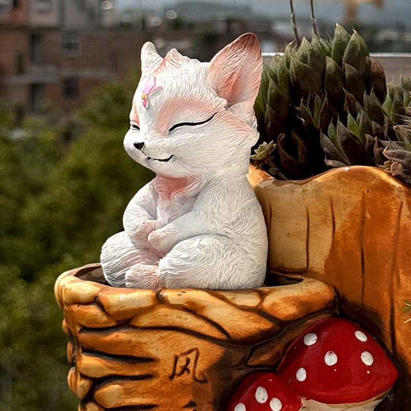 Foviel Small Nine Tailed Fox Sitting Protection Resin Home Decoration