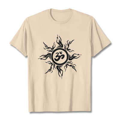 T-shirt en coton à motif soleil rayonnant Foviel entourant un symbole Om